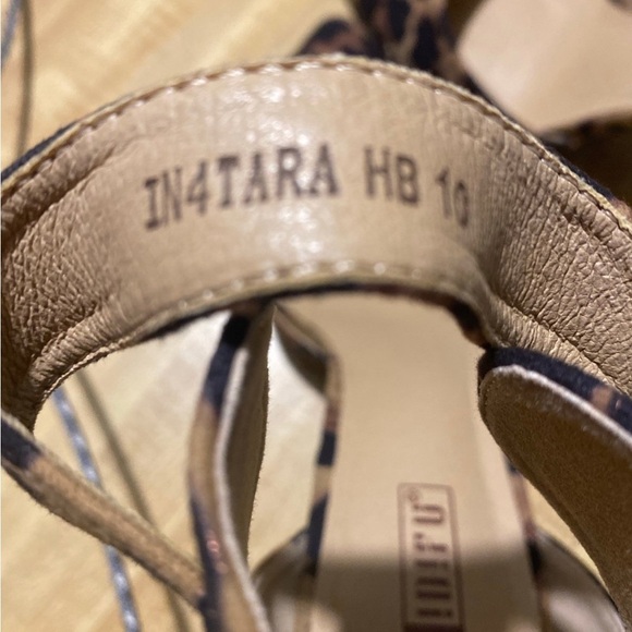 IDIFU Women's IN4TARA Pointed Toe Ankle Strap Mid Heel Suede Pump Shoe size 10 - Picture 9 of 12